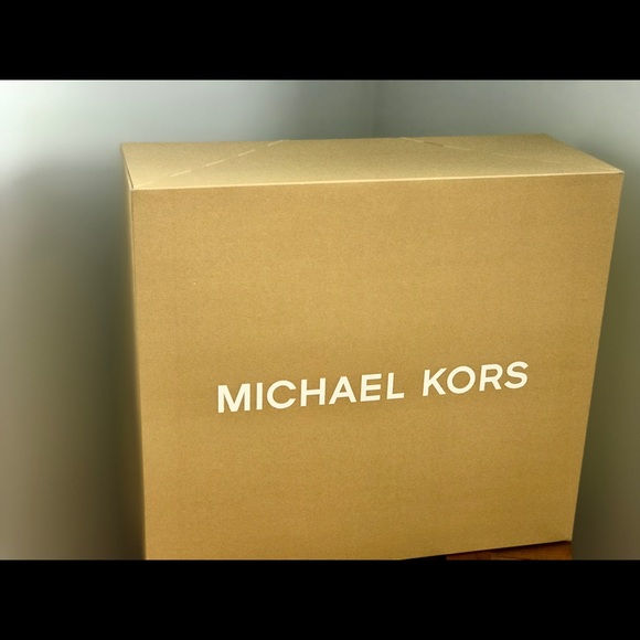 NWT Michael Kors Purse - Picture 6 of 6